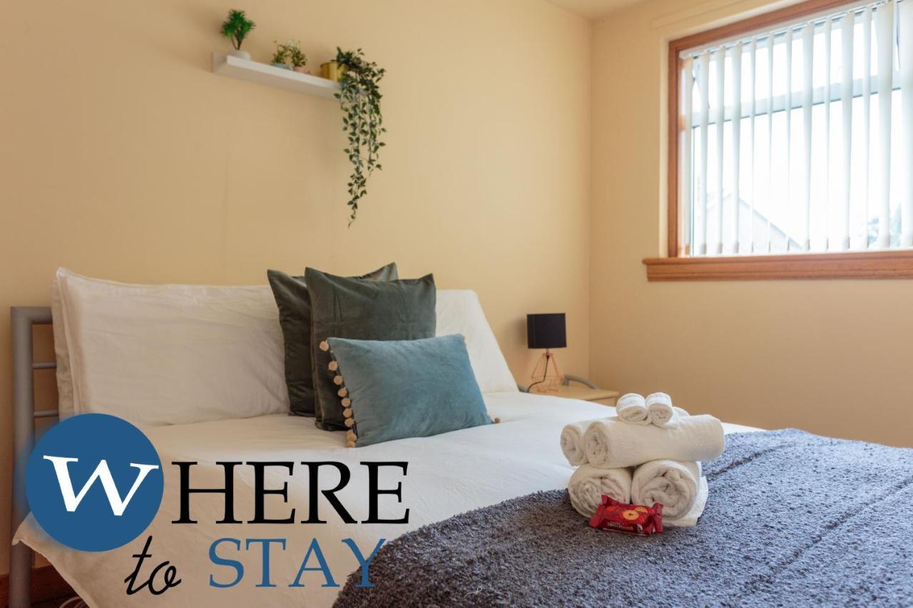 Lovely Apartment By The Hillwood Park-Free Parking EDI Buitenkant foto