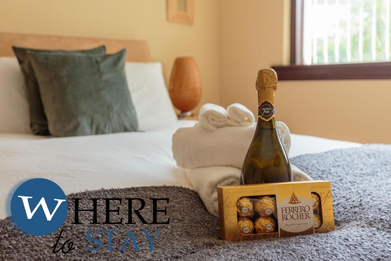 Lovely Apartment By The Hillwood Park-Free Parking EDI Buitenkant foto